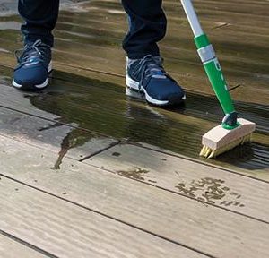 Pesu- ja huoltotarvikkeet